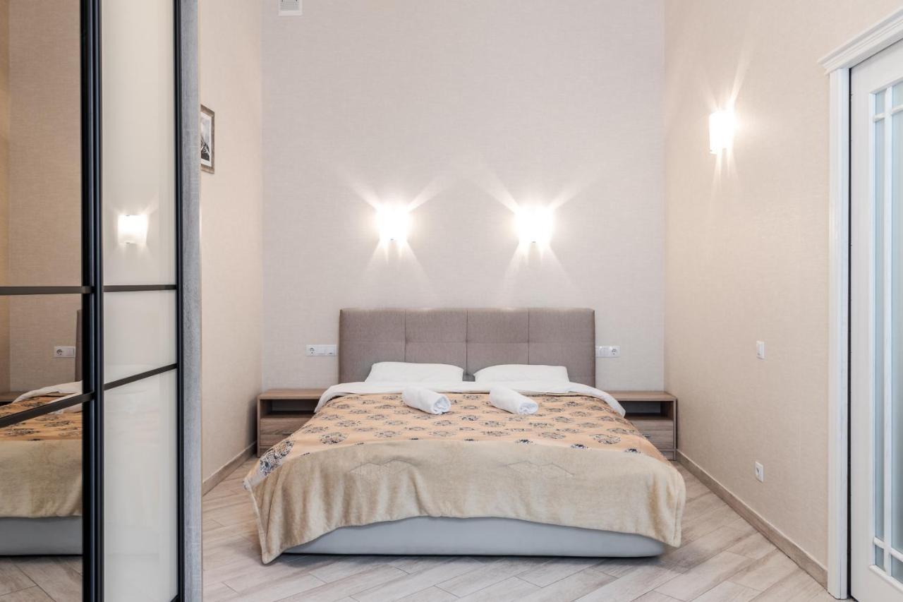 Nikolaj Kopernikus Apartment リヴィウ エクステリア 写真